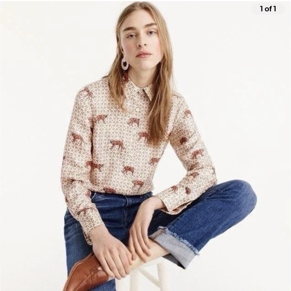 J. Crew Top 100% Silk Tiger Print Shirt Blouse Button Up Women's XS 2